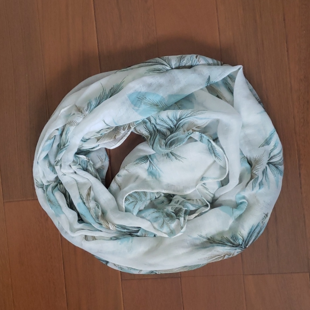 Palm Leaf Infinity Scarf (0726)